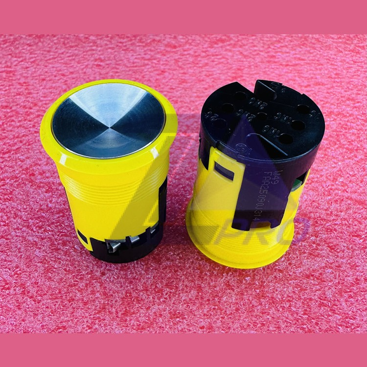 Кнопка вызова диспетчера (без подсветки, ореол желтый) FAA25090J314 Otis